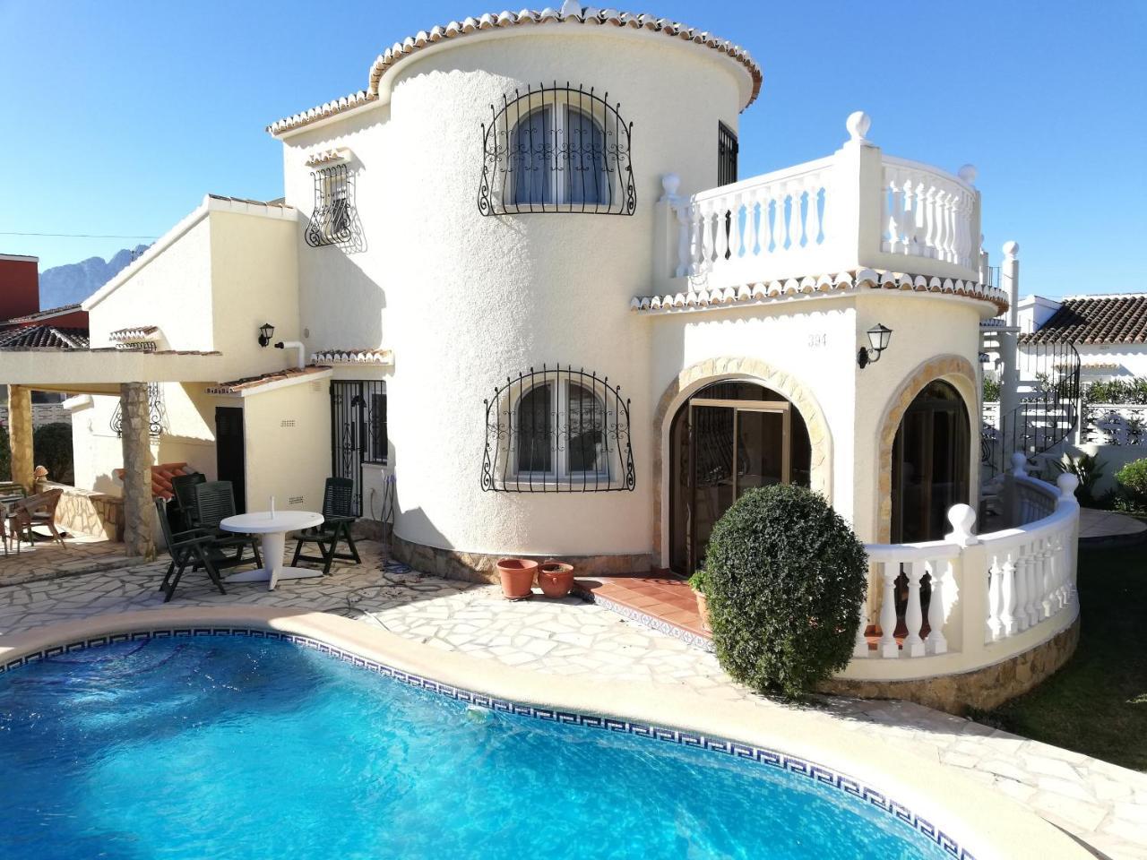 Adel Locdenia Villa *