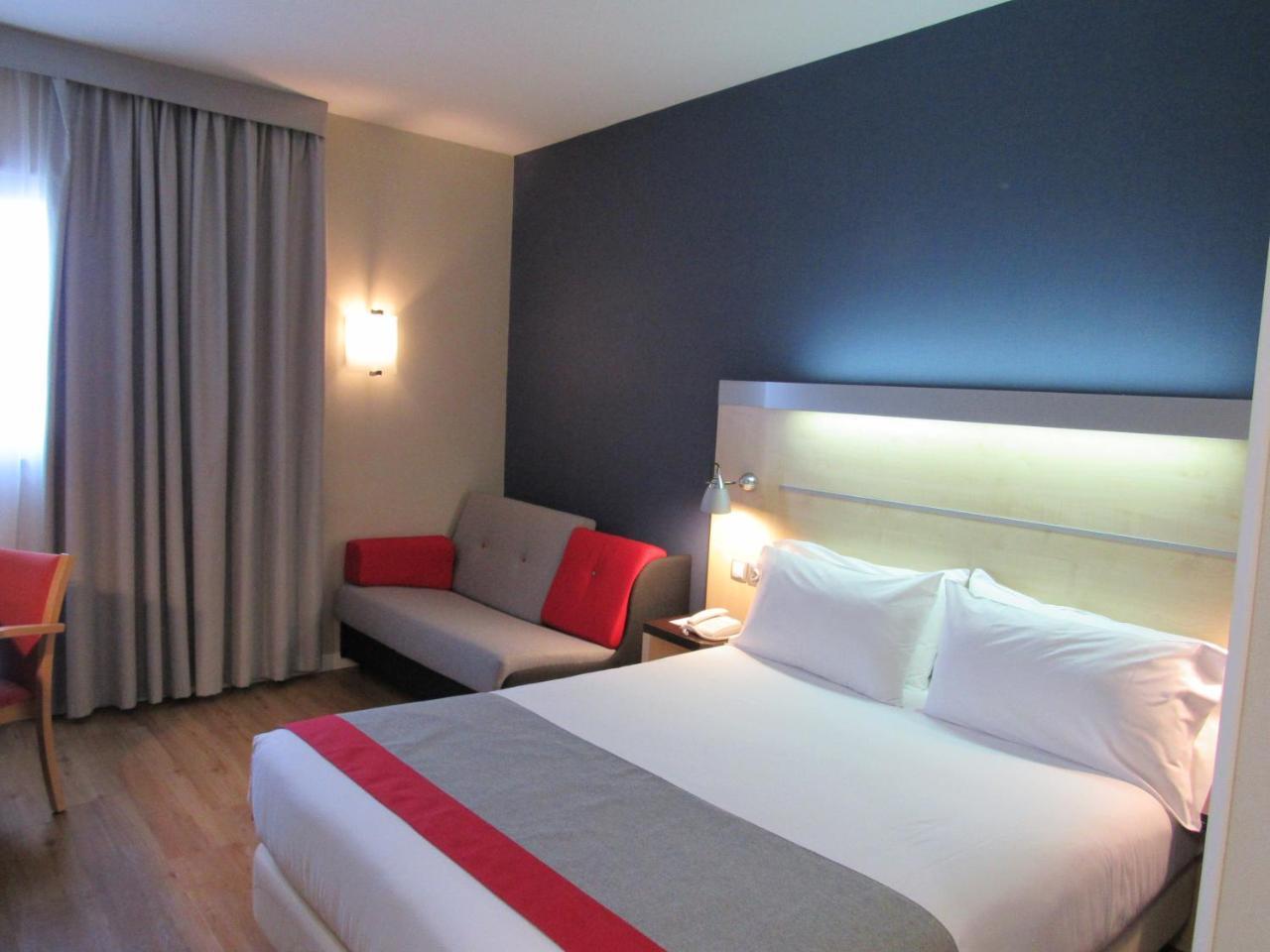 Hotel Express Valencia Bonaire By Ihg Aldaia
