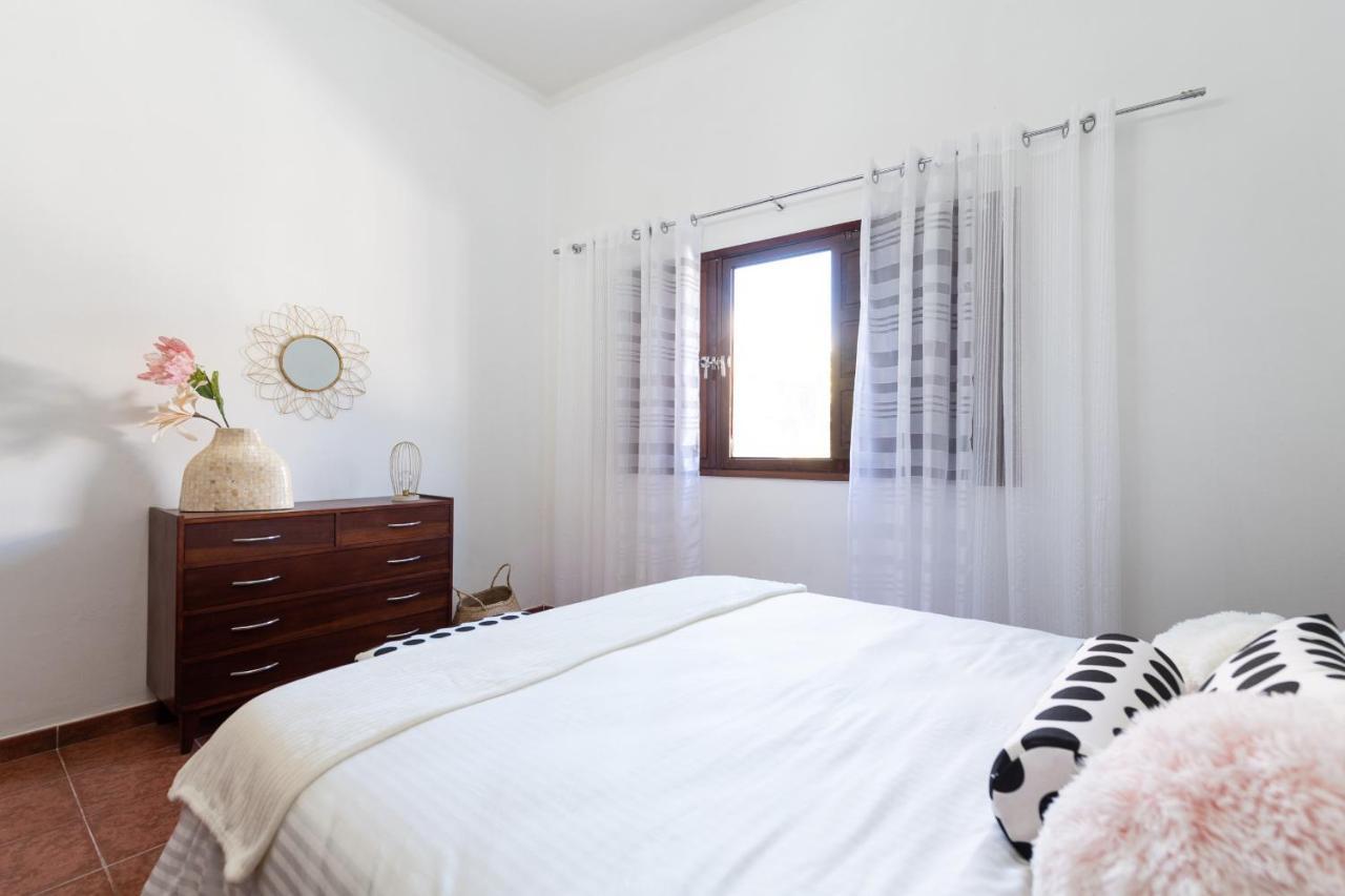 Balcony Spacious 2br Historic Centre Arucas