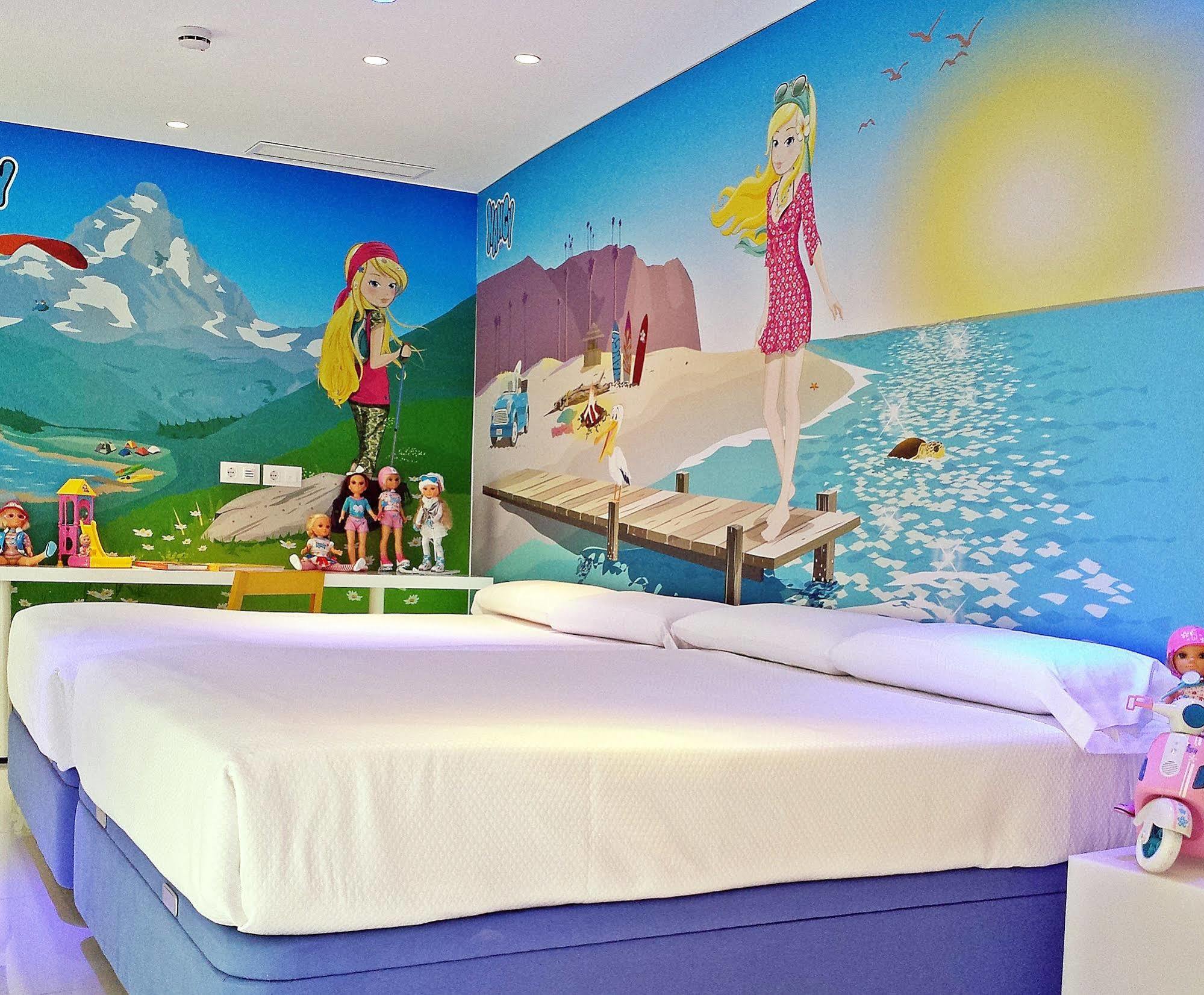 Del Juguete Hotel