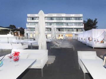 Apartahotel Marina Playa - Adults Only 4*