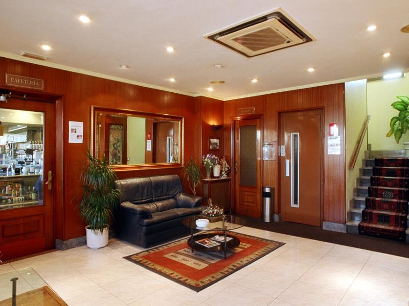 Angeles Hotel 3*