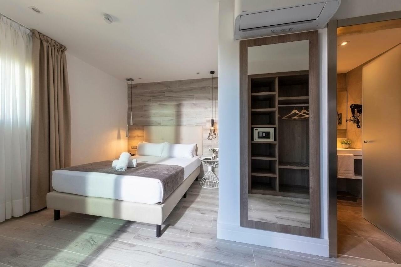 Oasis Hotel Barcelona