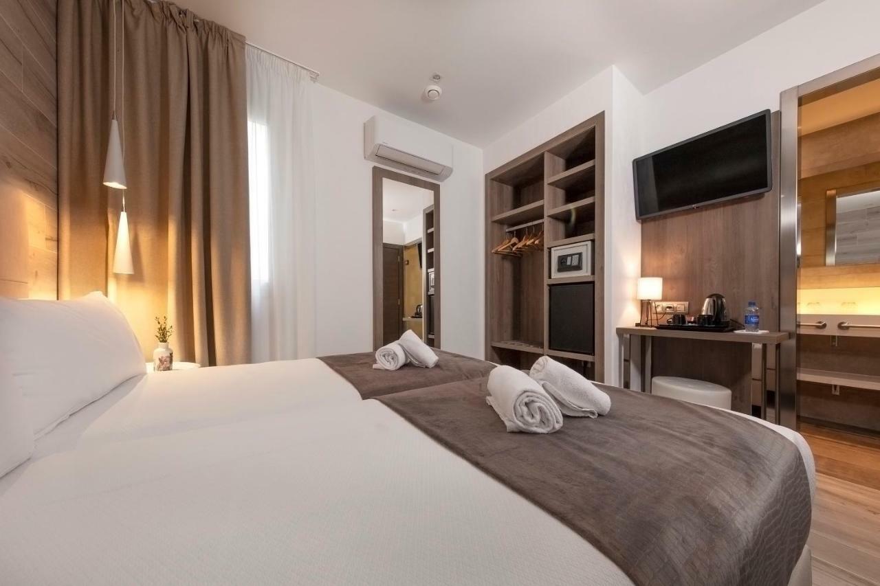 Oasis Hotel 2*