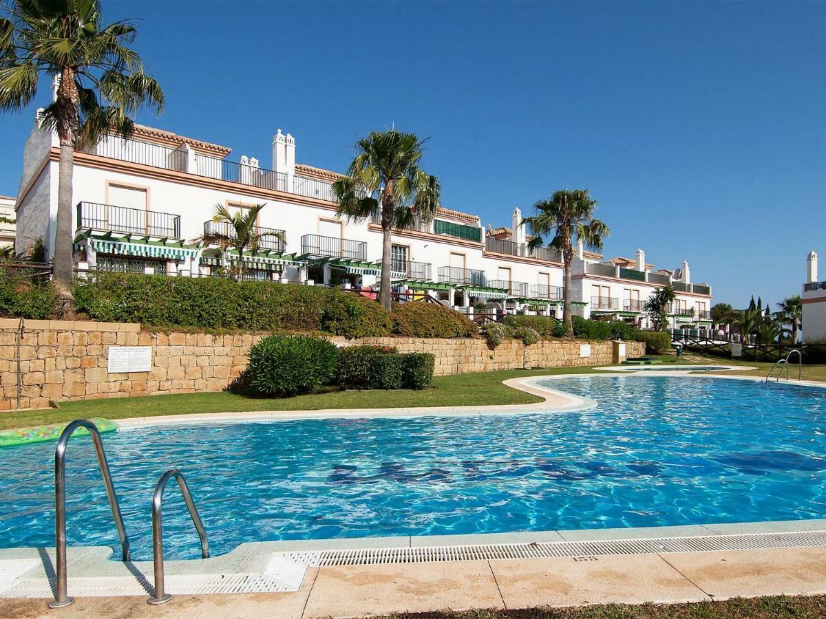 Holiday Las Lomas De Cabopino Сasa de vacaciones Marbella