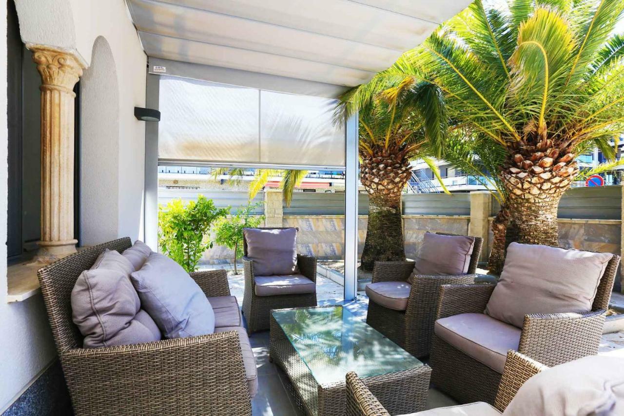 Hidalgo Only Families Villa