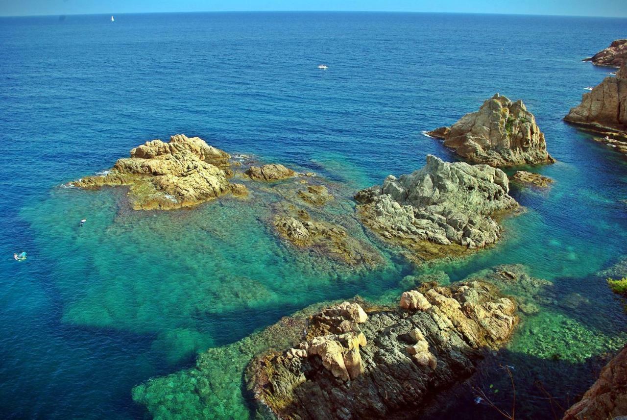 Lets Holidays Mediterranean 3 Minutes To The 2 Apartment *