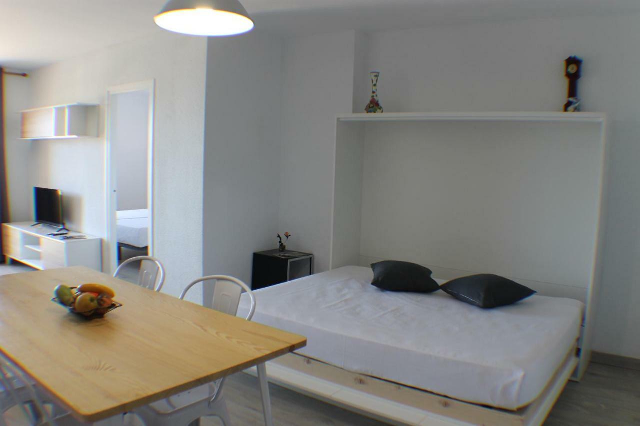 Agi Panama Apartamento Rosas