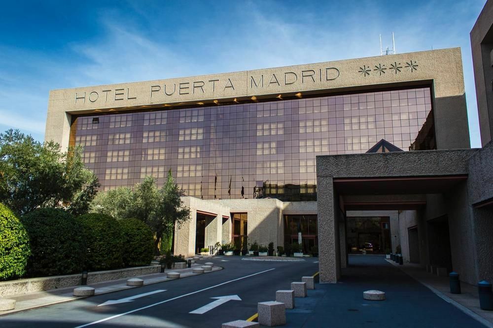 Silken Puerta Hotel 4*