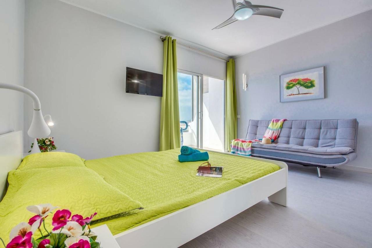 1204 Spectacular View Studio Refurbished New Apartment