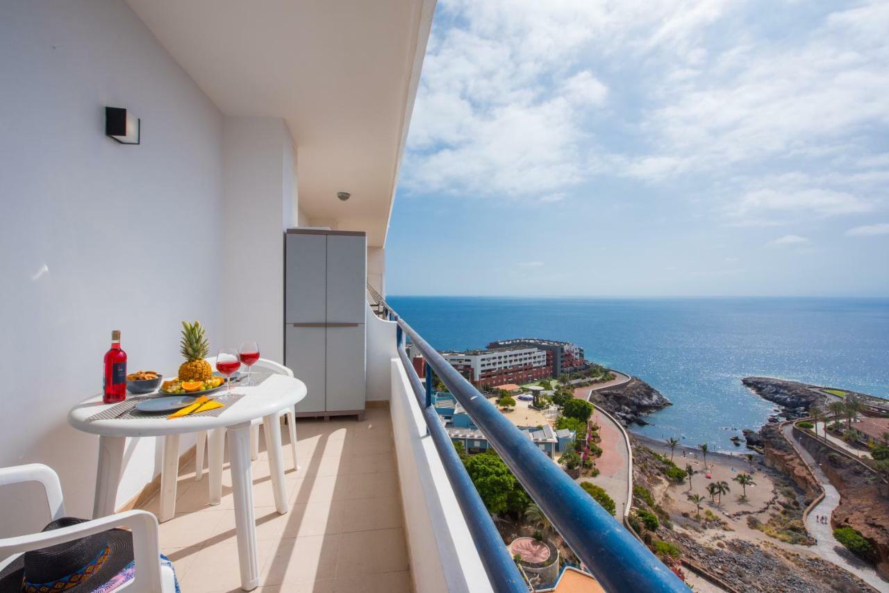 Apartment 1204 Spectacular View Studio Refurbished New