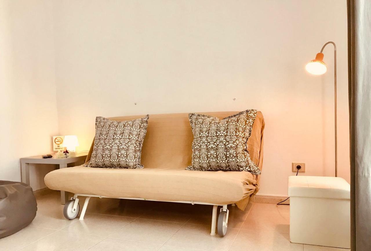 Flamboyant Adults Only Apartment *