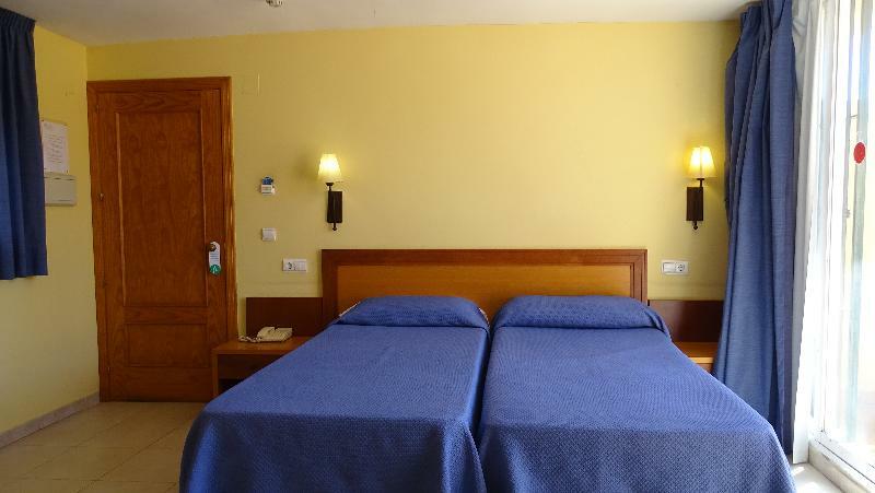 Hotel Carmen By Bossh 2*