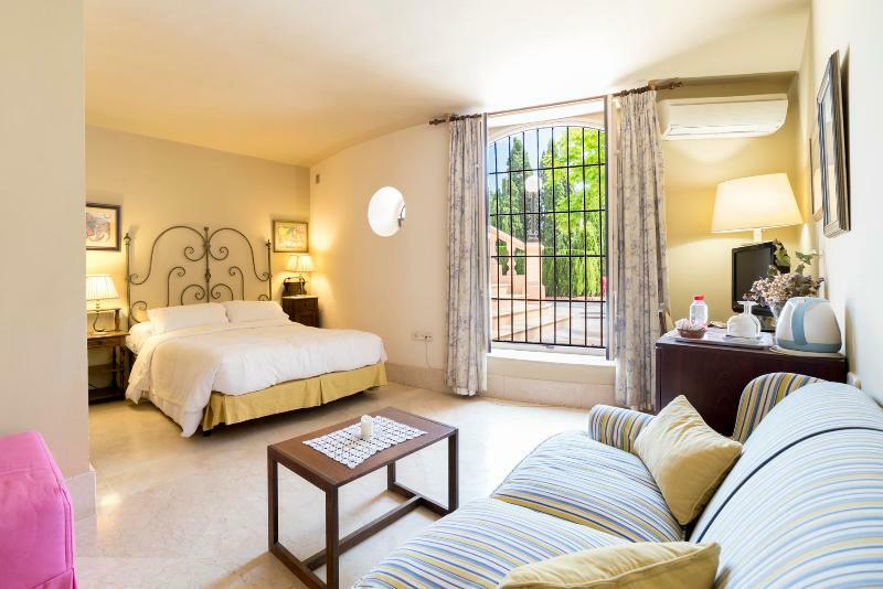 Casa De Bates Guest house