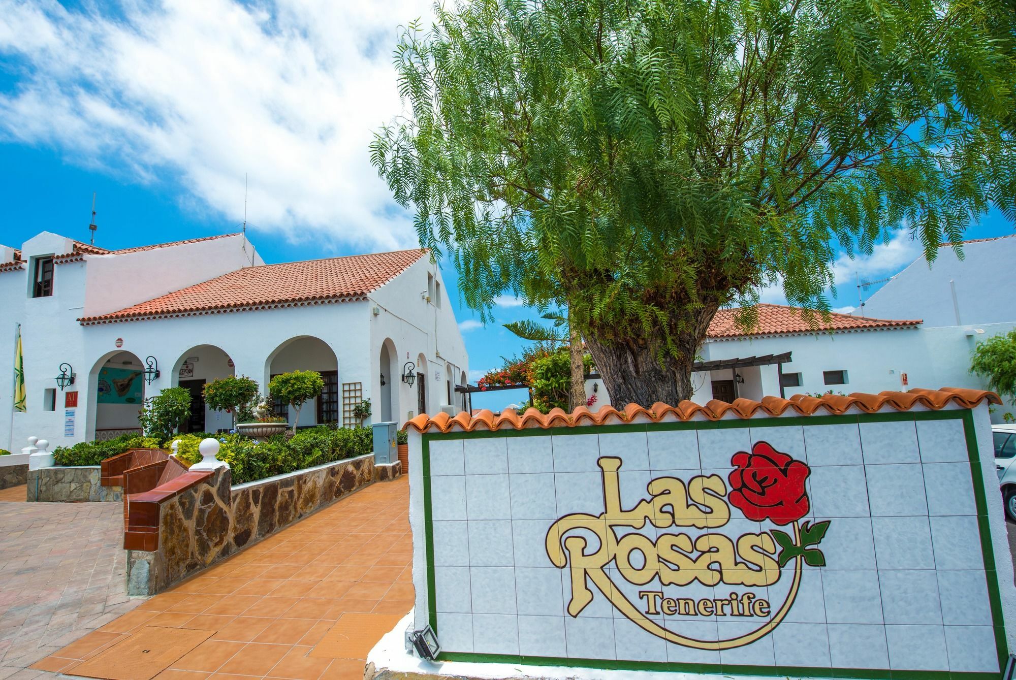 Ona Rosas Apartahotel Puerto de Santiago (Tenerife)