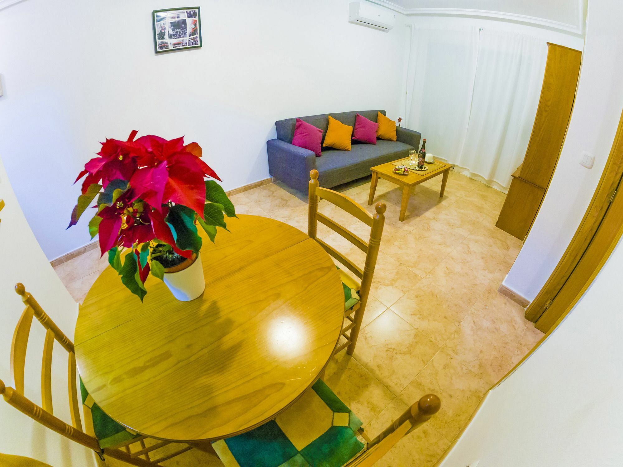 Apartamento Homely Radio Murcia Torrevieja