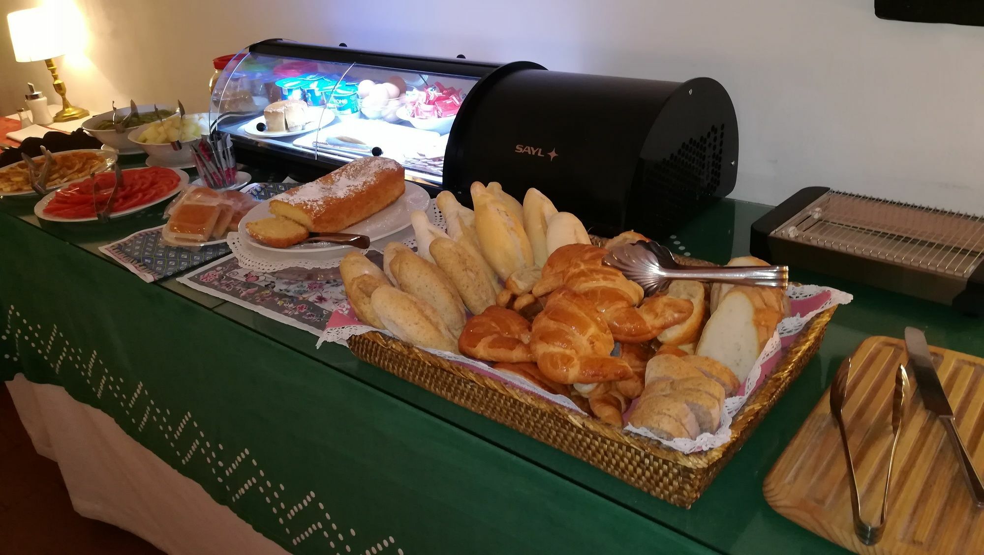 Santa Isabel La Real Hotel