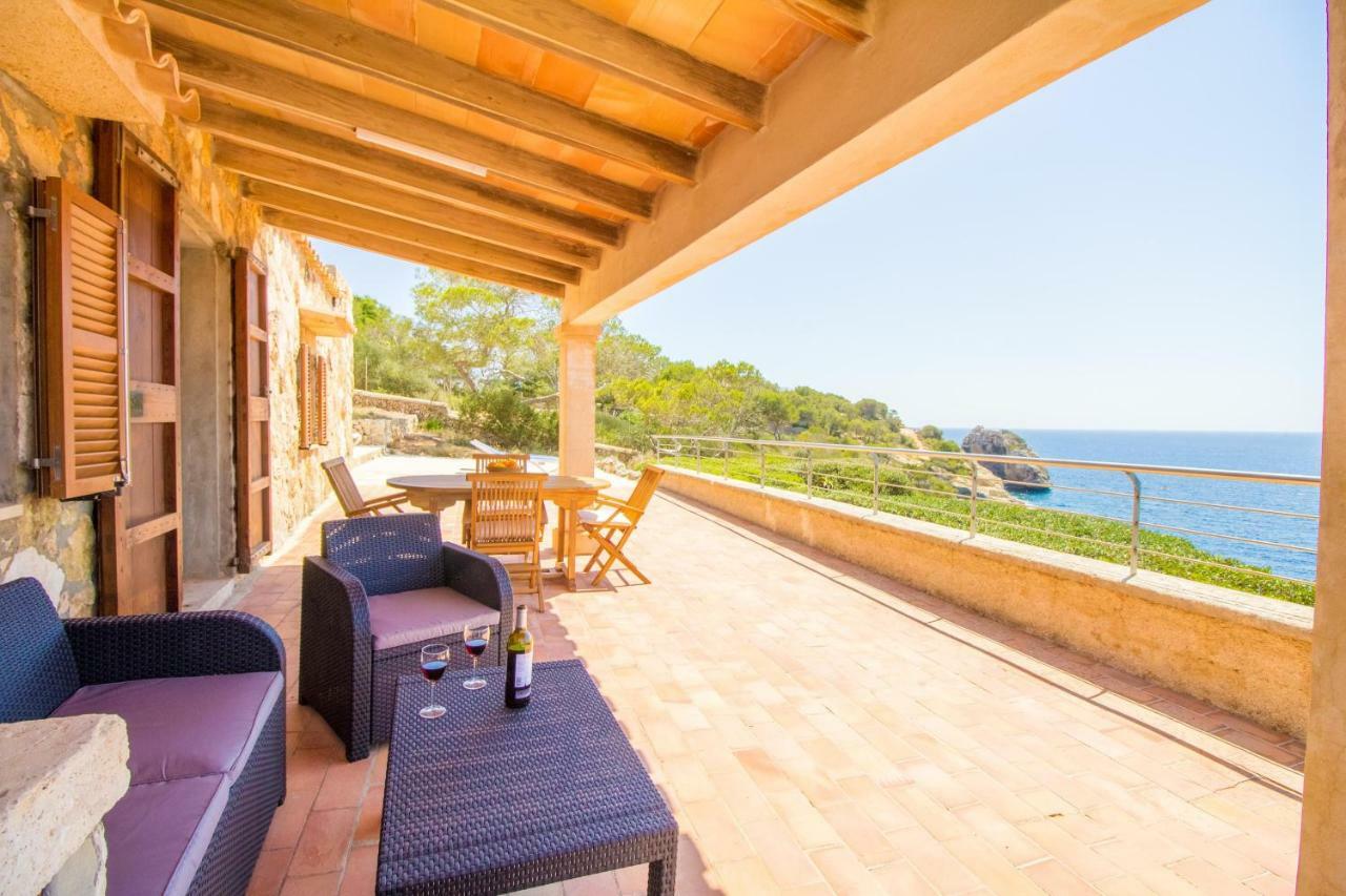 Villa Beautiful Private On The Sea