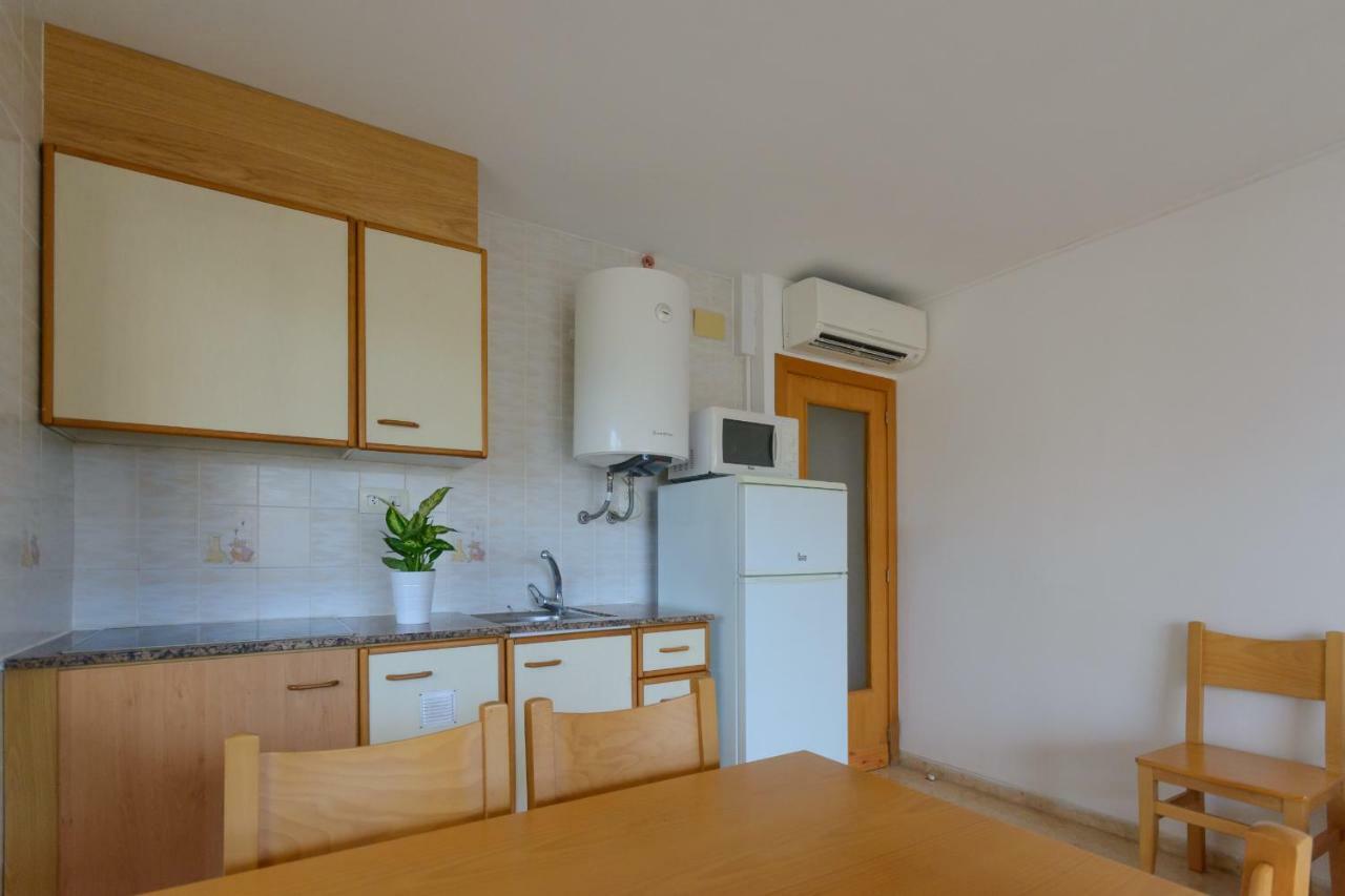 Zeus Sant Jordi Apartamento *