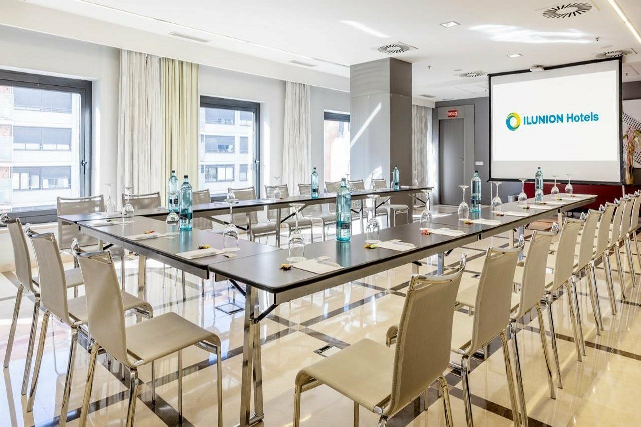 Ilunion Aqua 4 Hotel 4*
