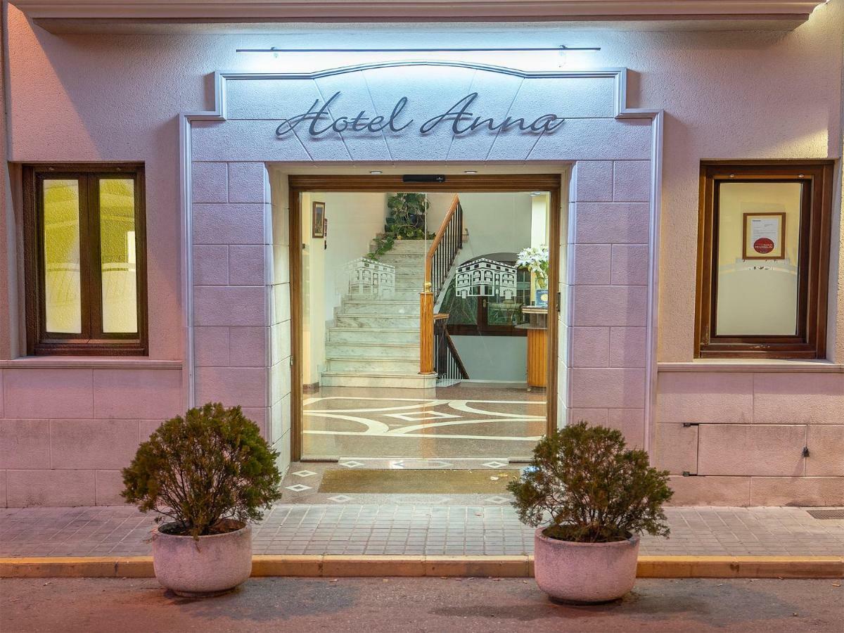 Hotel Anna Hotel 2*