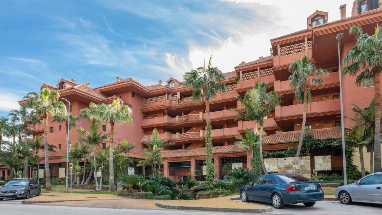 Apartamento Weforyou Atico U Reserva Del Higueron, 3 Dormitorios Con Jacuzzi, Piscina Y Parking