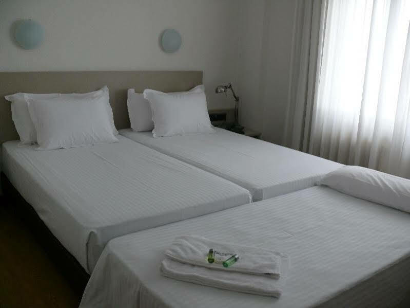 Angeles Hotel