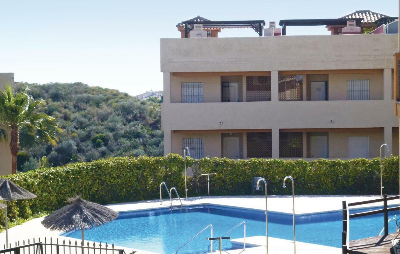Beautiful In Mijas Costa With 2 Bedrooms, Wifi And Outdoor Swimming Pool Apartment Sitio de Calahonda