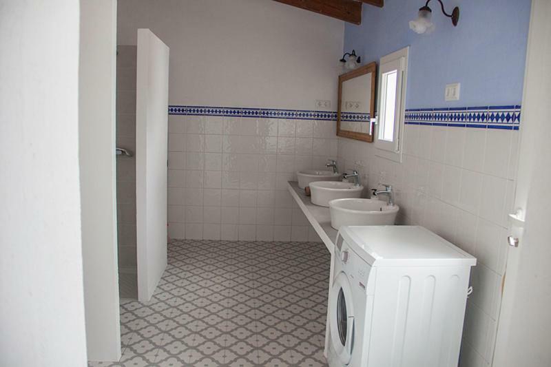 Refugi Biniati Vell Hostal