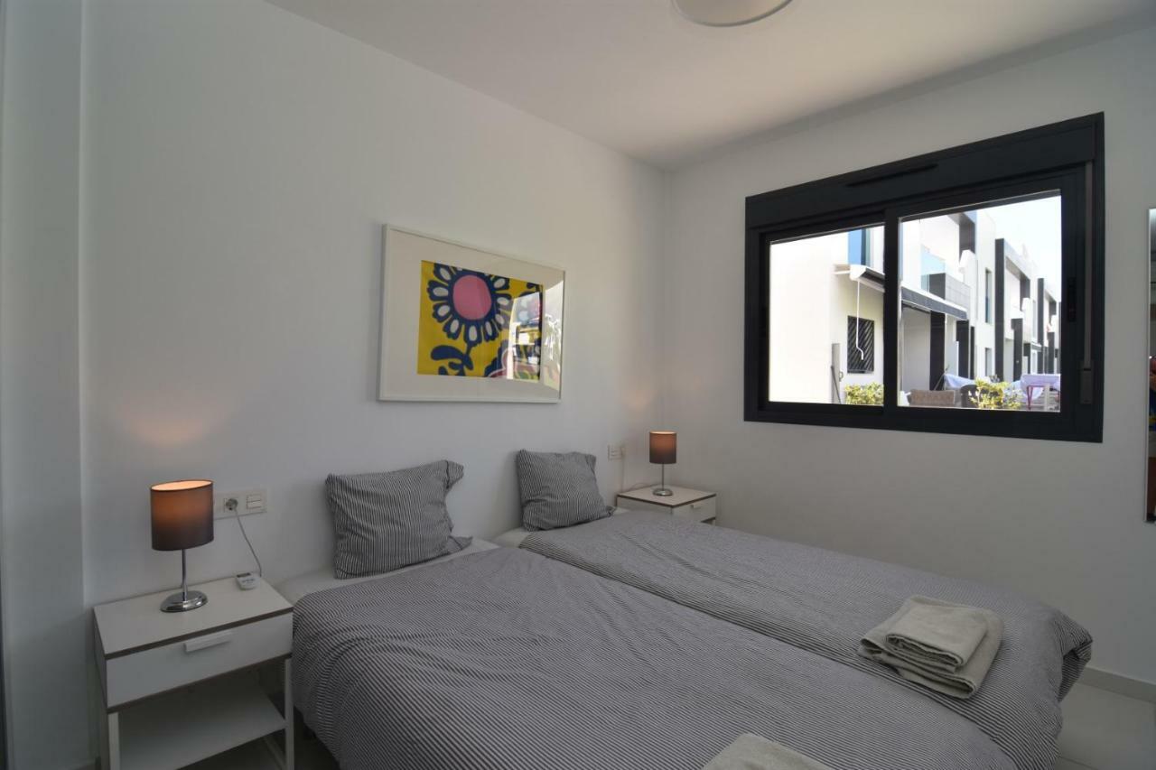 Apartment Oasis V South Facing Pool View La Zenia Dehesa de Campoamor (Orihuela Costa)