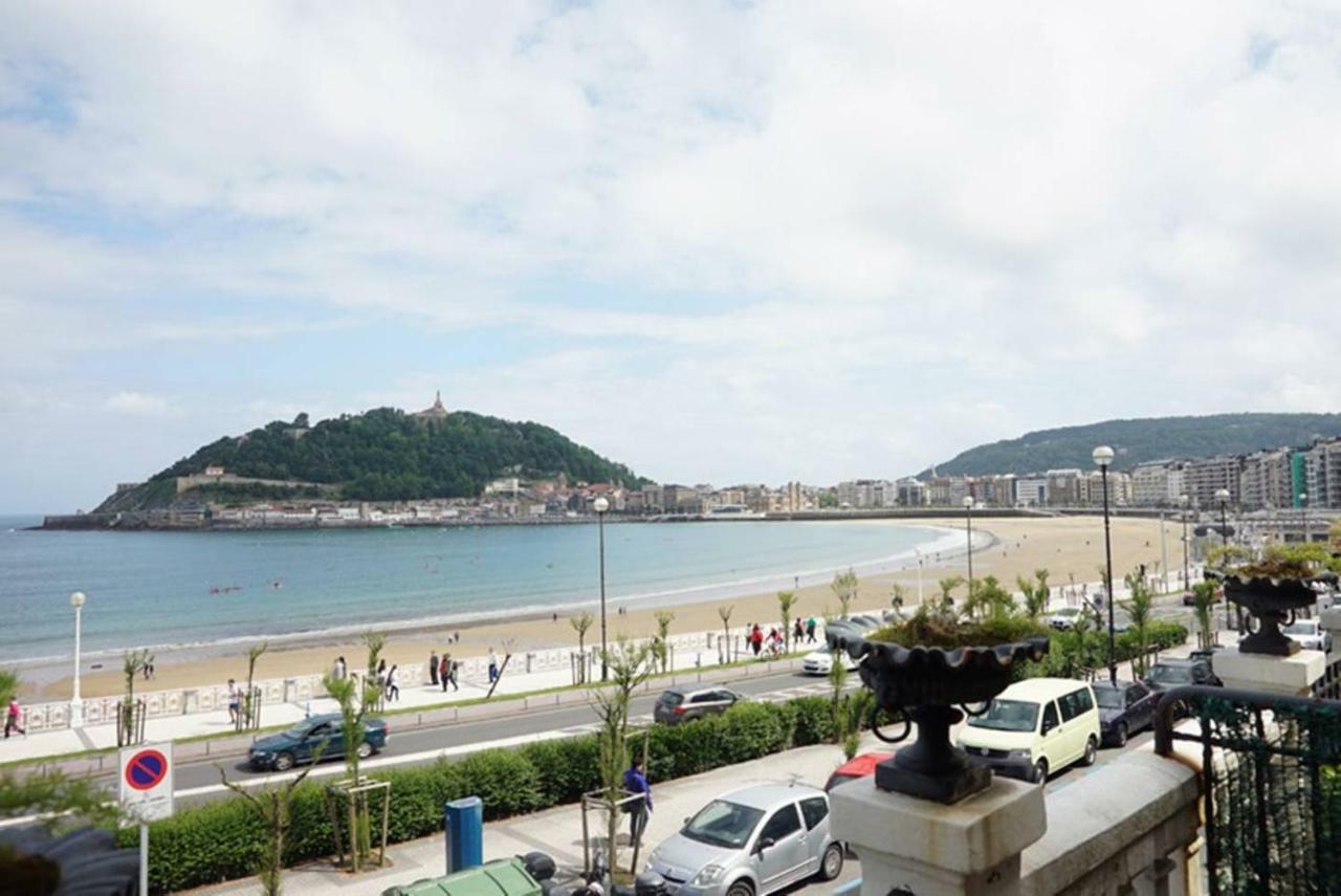 Apartamento Breathtaking Terrace Views In Luxury - By Www,sansebastianapartments,es *