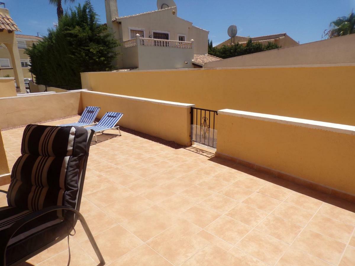 Apartamento Ground Floor Overlooking Pool *