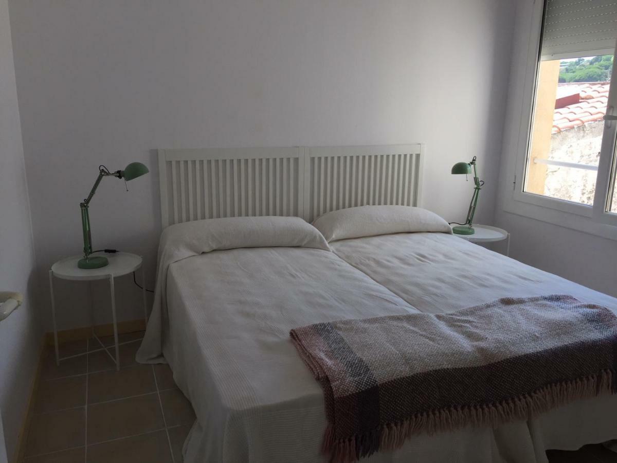 Beachfront/primera Linea In/en Caldetas * Caldes D'Estrach