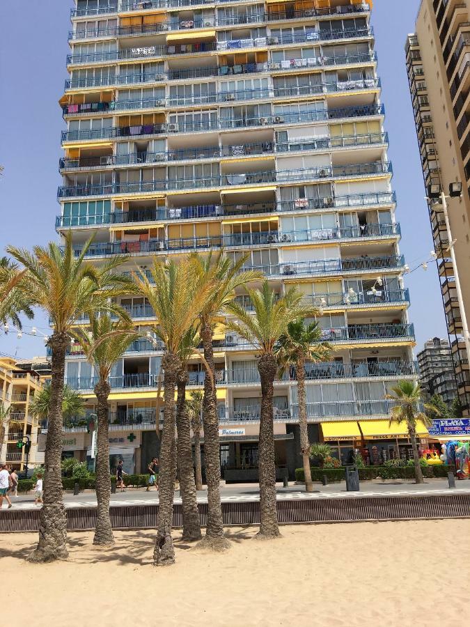 Primera Linea Playa Levante Apartment *