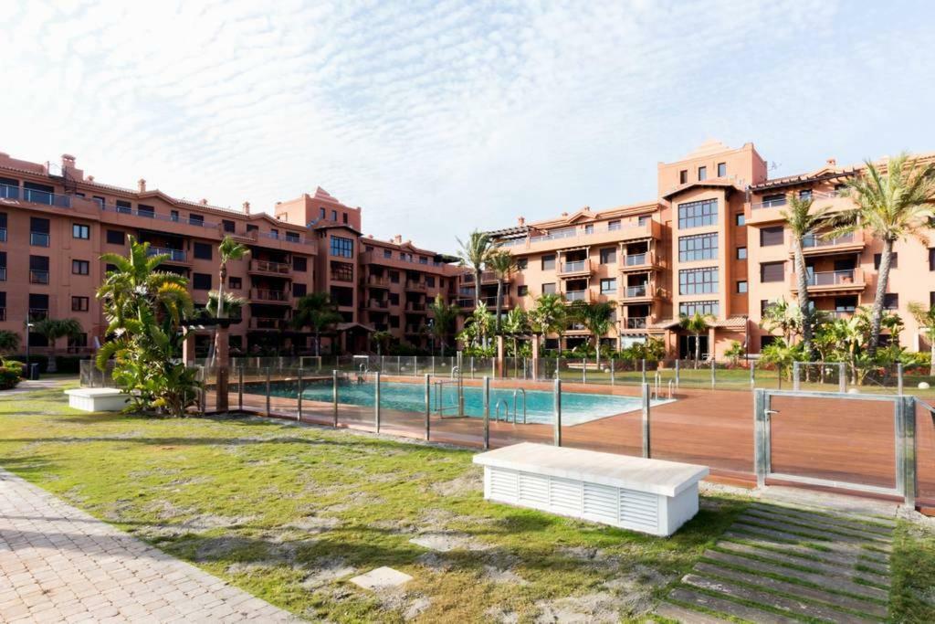 Pushe Playa Granada Beach&golf 1 Motril