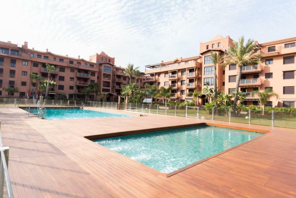 Pushe Playa Granada Beach&golf 1 Apartment *