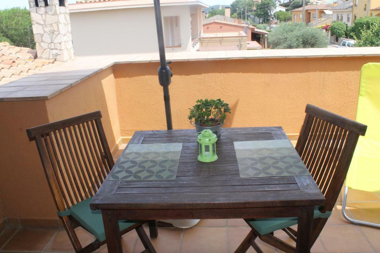 Estudio Con Terraza Y Piscina En La Costa Brava Apartment