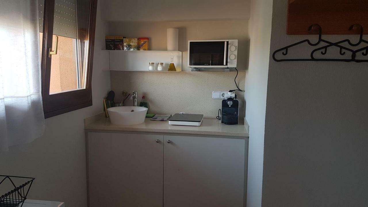 Estudio Con Terraza Y Piscina En La Costa Brava Apartment