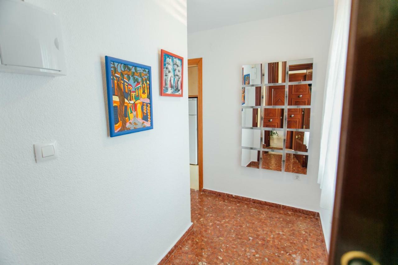 Comfortable- 2bd 1bth- Triana Sevilla