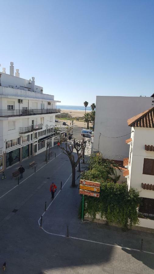 Calle Carril De La Fuente Conil De La Frontera