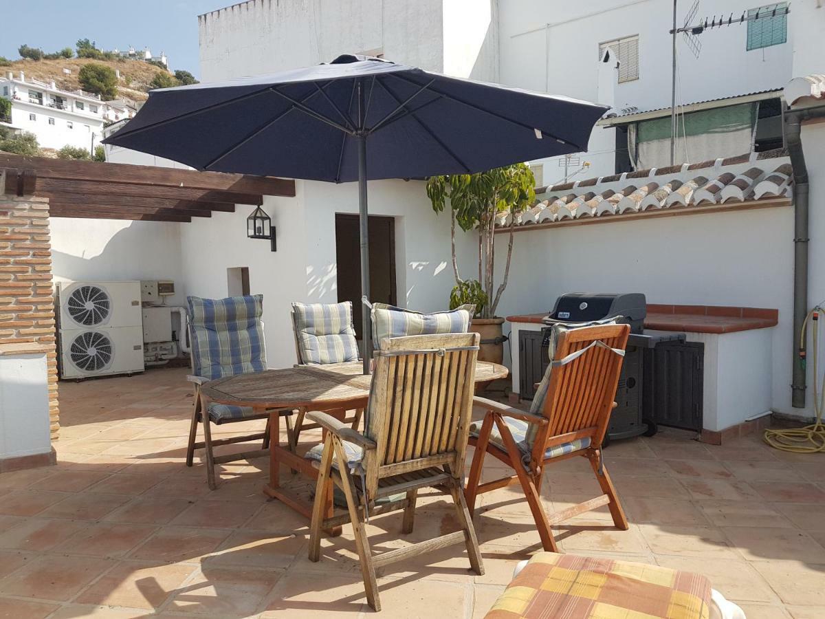 Competa Suites