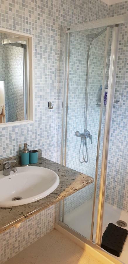 Beautiful On The Seafront Apartment *
