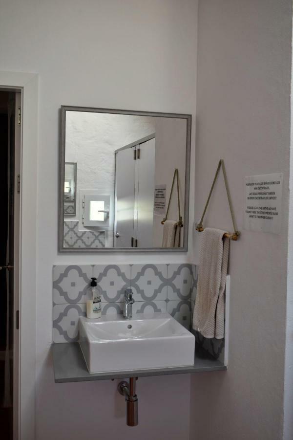 Hostal Refugi Biniati Vell *