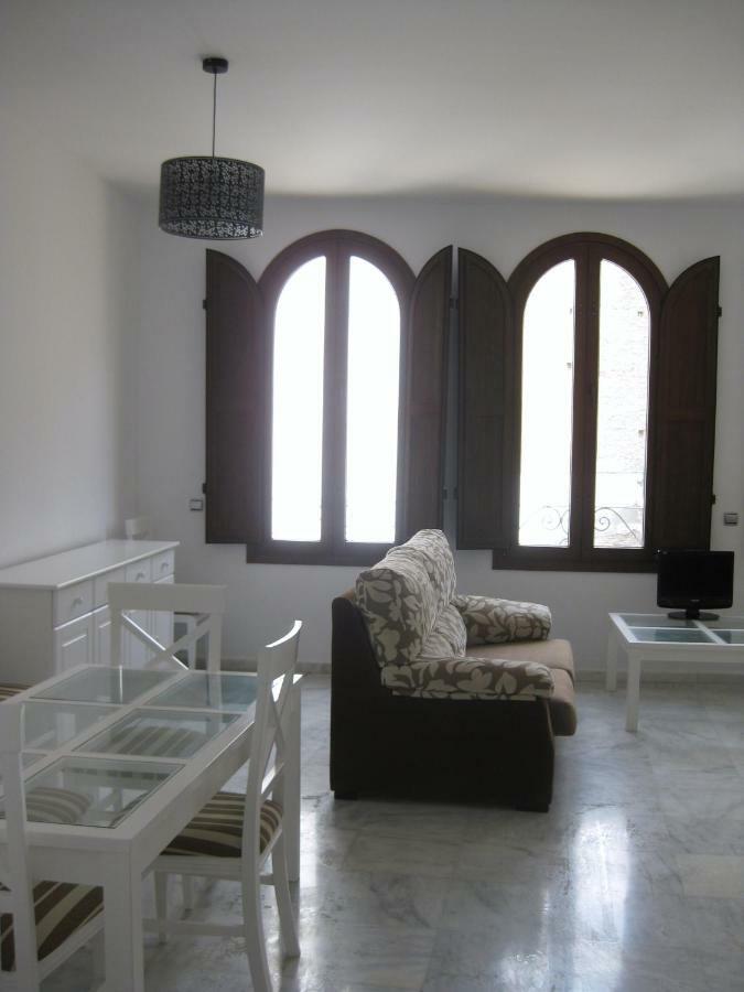 Bustos Tavera Apartment *