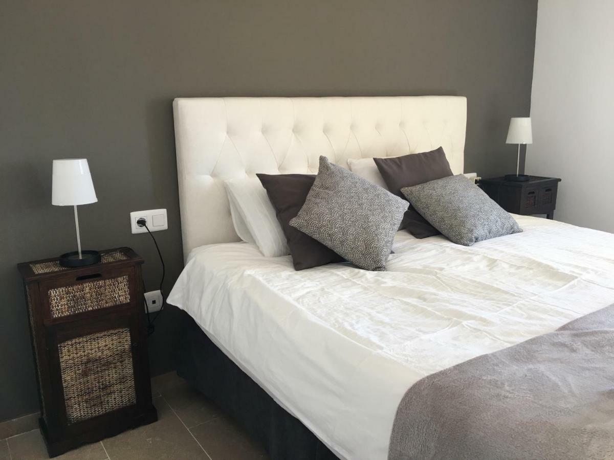 Miraflores Golf Gardens Ii Luxe At Riviera Del Sol Apartment