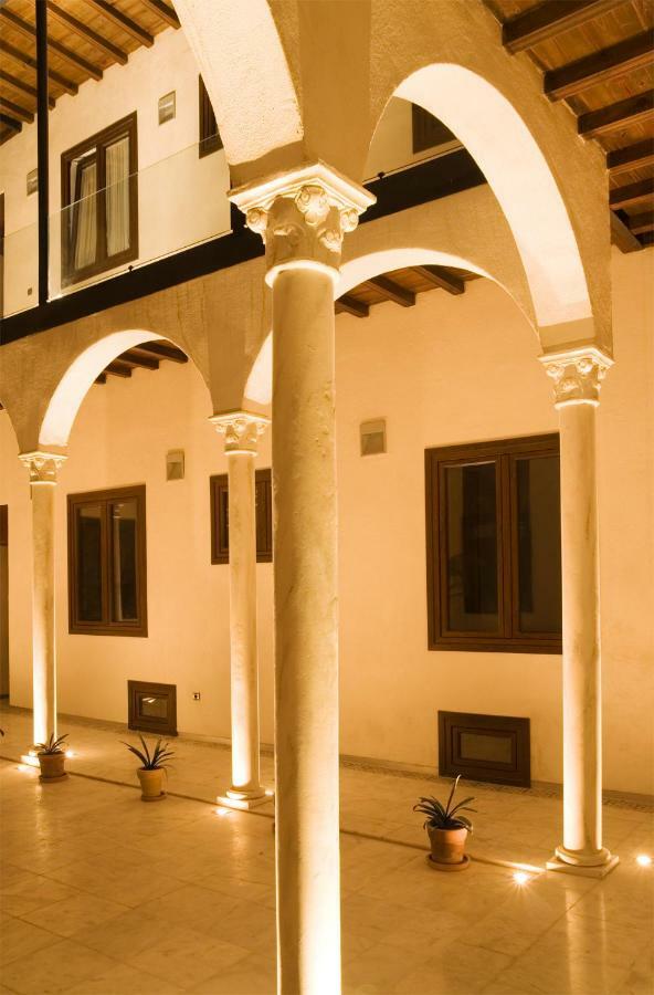 Bustos Tavera Seville