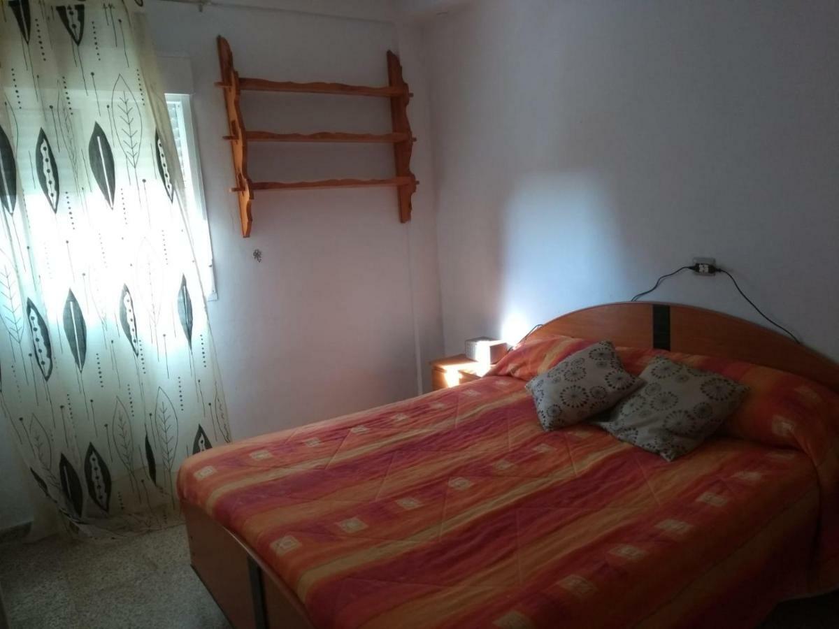 Primera Línea De Playa, 3 Habitaciones, Terraza Sobre El Mar, 4º Sin Ascensor Apartamento
