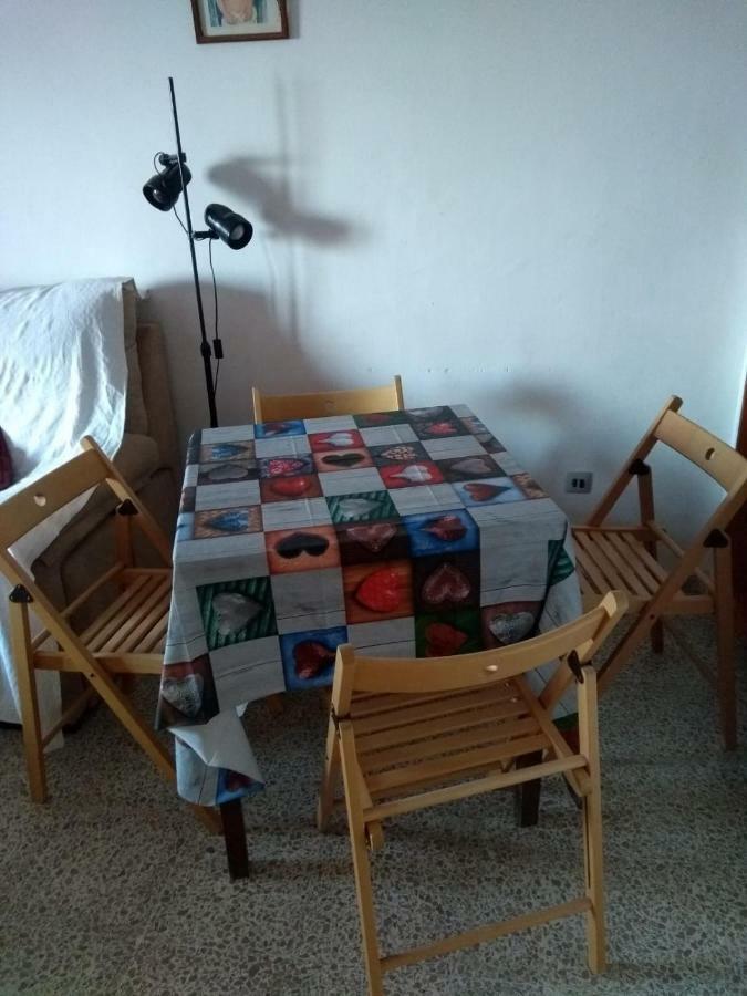 Primera Línea De Playa, 3 Habitaciones, Terraza Sobre El Mar, 4º Sin Ascensor Apartamento