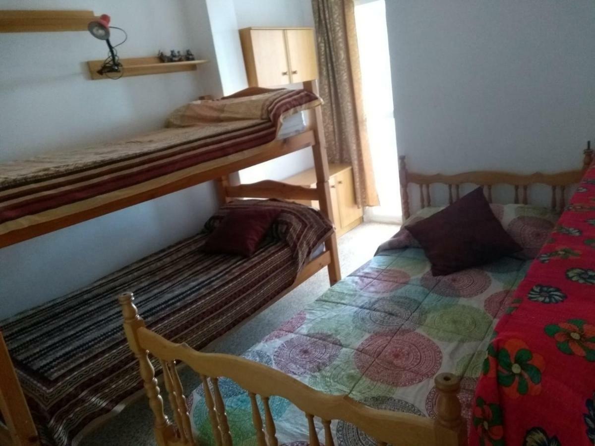 Apartamento Primera Línea De Playa, 3 Habitaciones, Terraza Sobre El Mar, 4º Sin Ascensor Motril