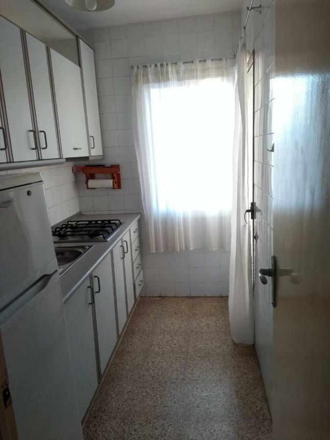 Apartamento Primera Línea De Playa, 3 Habitaciones, Terraza Sobre El Mar, 4º Sin Ascensor